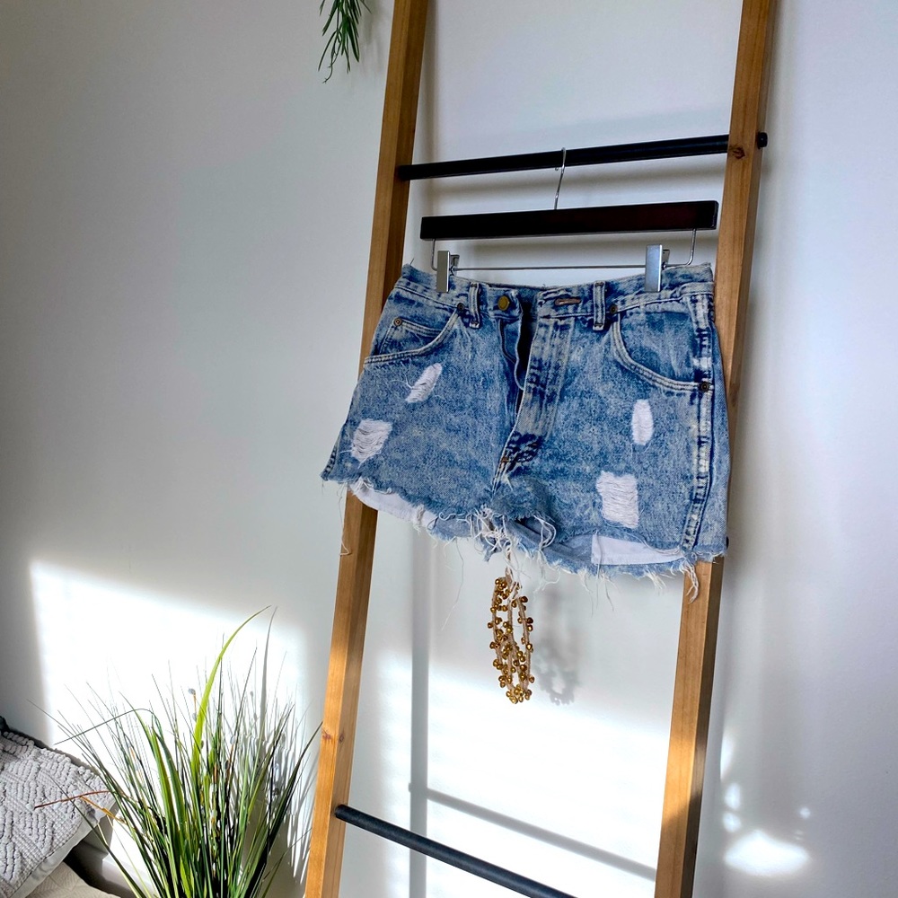 Wrangler Acid Wash Jean Shorts Size 28